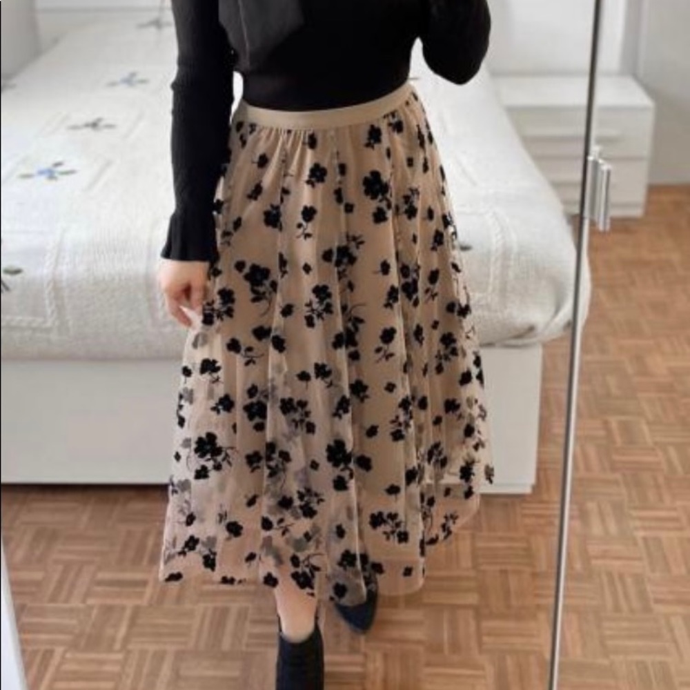 Tulle Skirt, pull on 3 layer. NWOT